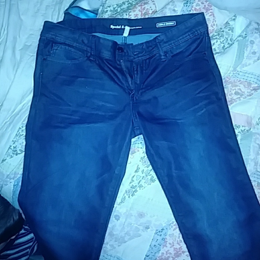 Special A jeans